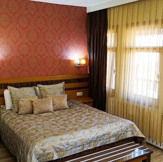 ベッドアンドブレックファースト Atlas Otel