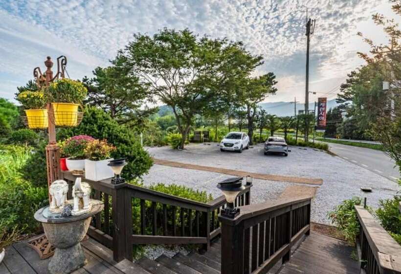 Cheorwon Kerensia Pension