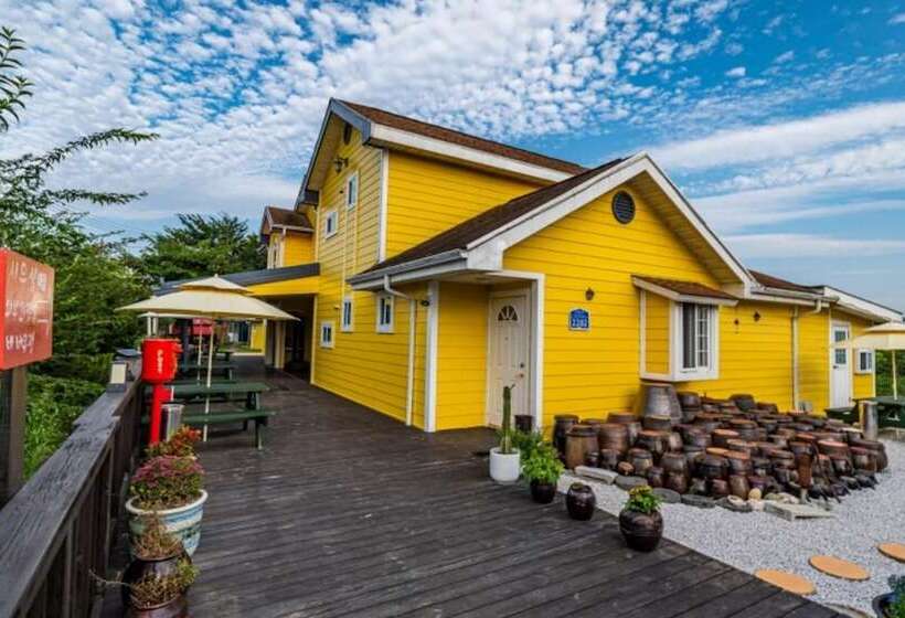 Cheorwon Kerensia Pension