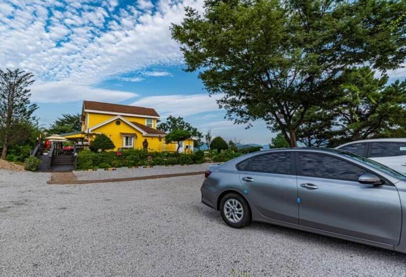 Cheorwon Kerensia Pension