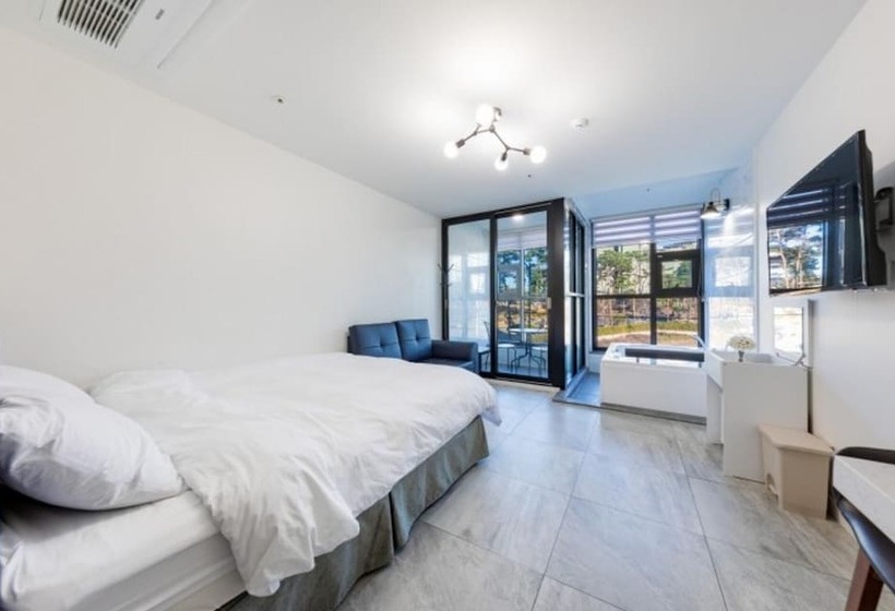 Gangneung Nishi Spa Pension