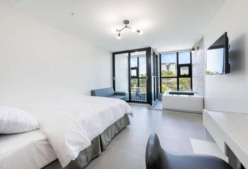 Gangneung Nishi Spa Pension