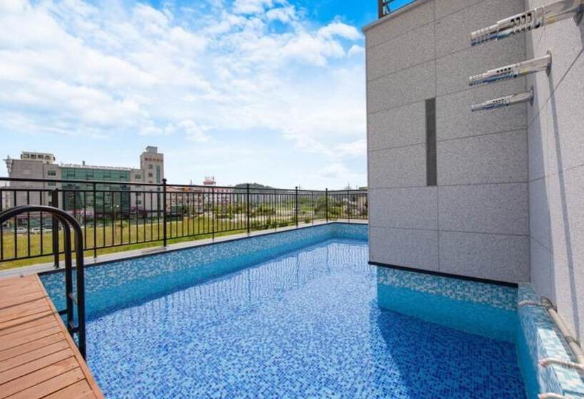 Gangneung Nishi Spa Pension