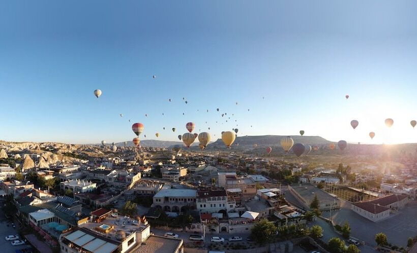 Hotel Ada Cave Suites
