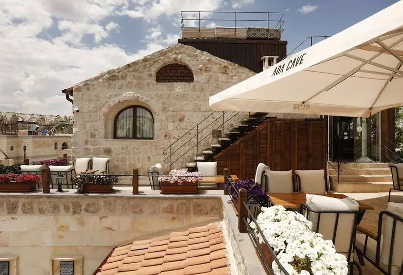 Hotelli Ada Cave Suites