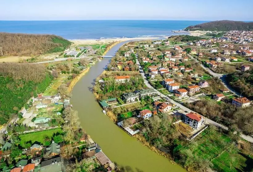 ホテル Agva Pieria Luxury