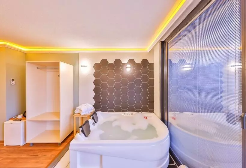 ホテル Agva Pieria Luxury