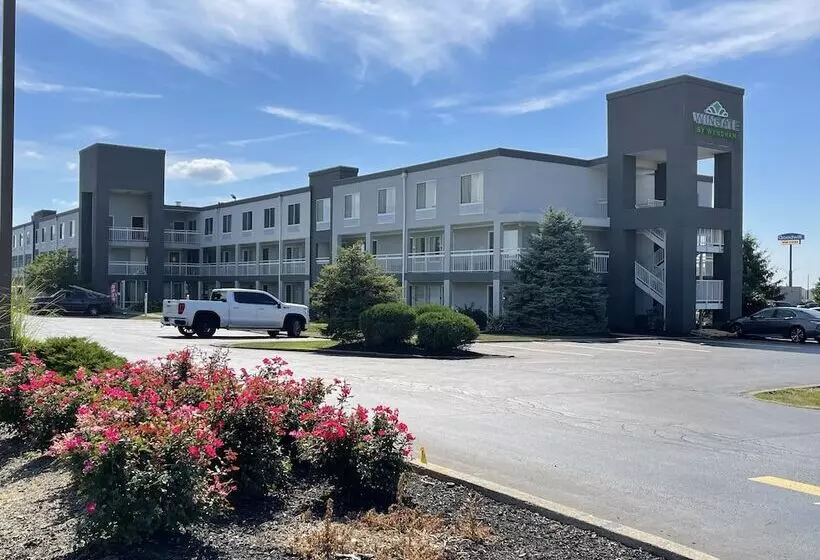 Hotelli Baymont By Wyndham Dayton North