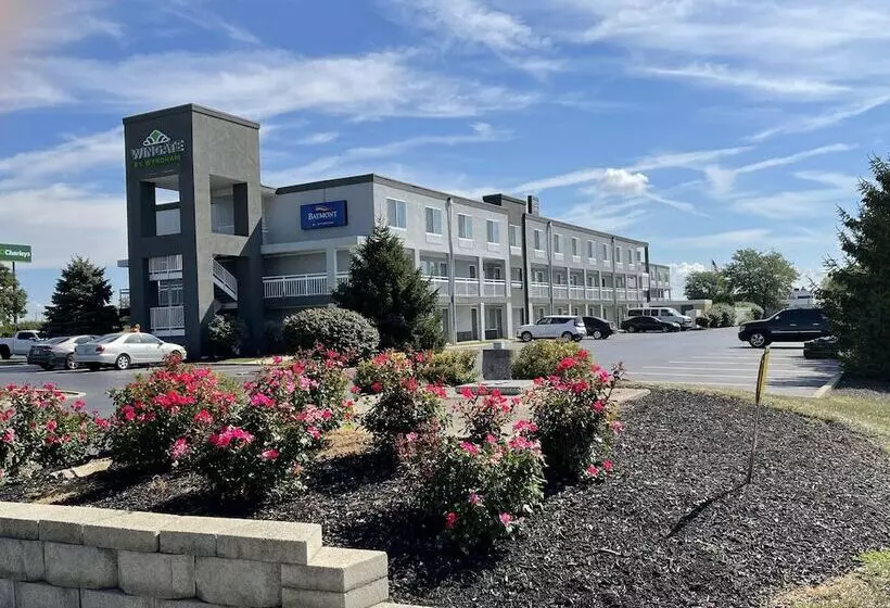 Hotelli Baymont By Wyndham Dayton North