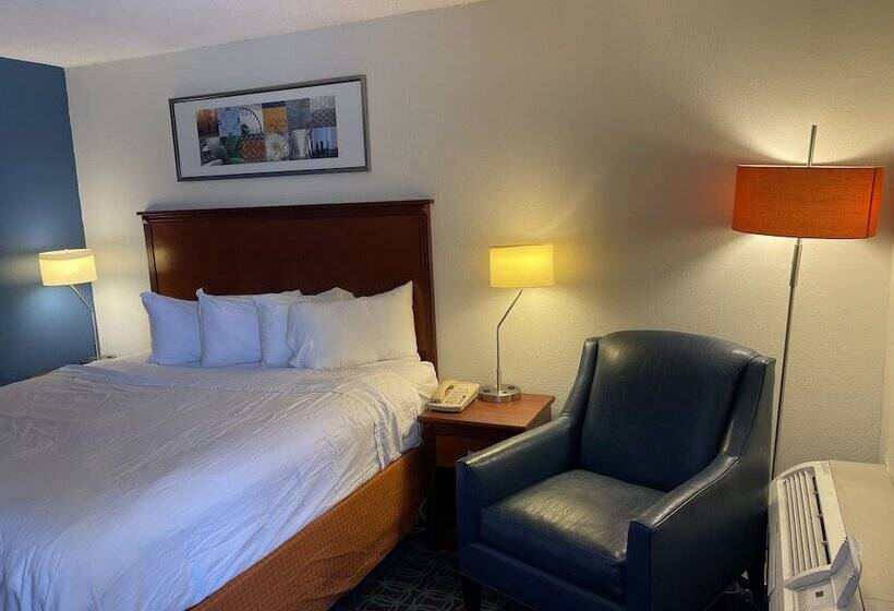 فندق Baymont By Wyndham Dayton North