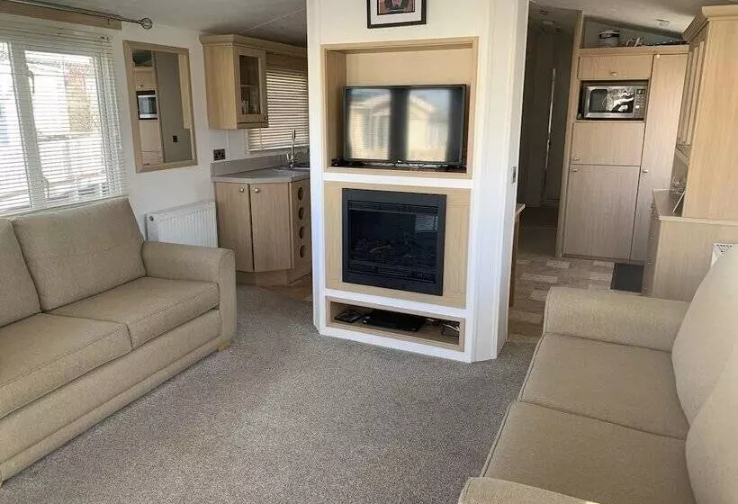 Hotelli Charming 5 Beds Caravan In Beautiful Seton Sands