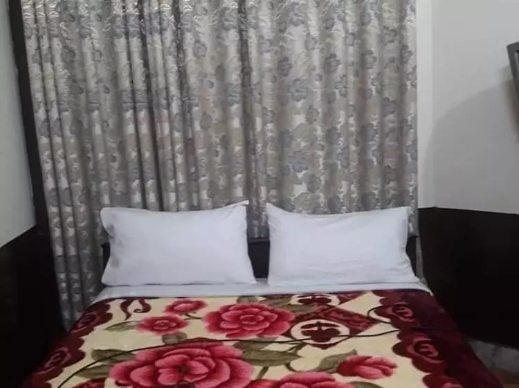 هتل Deewaneaziz International