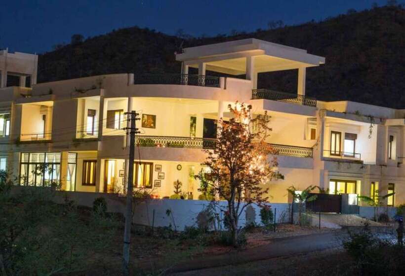 Hotel Devraj Villa A Luxury Homestay With Pool