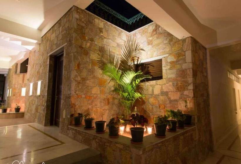 Hotel Devraj Villa A Luxury Homestay With Pool