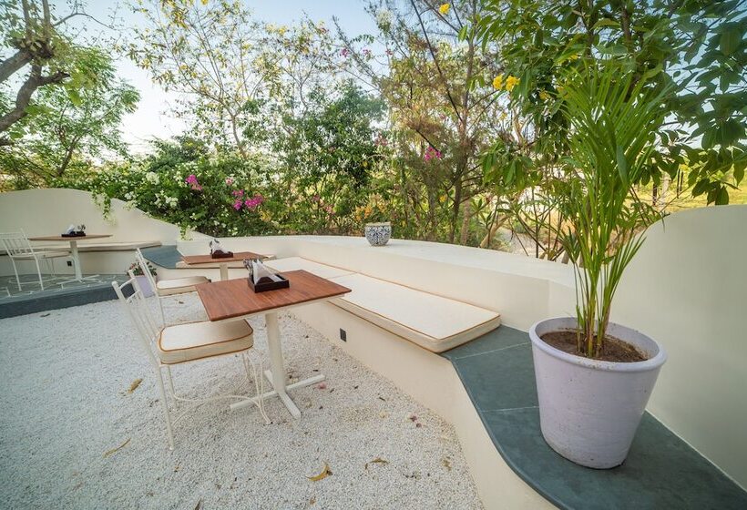 Hotel Devraj Villa A Luxury Homestay With Pool