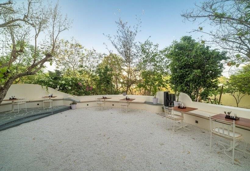 Hotel Devraj Villa A Luxury Homestay With Pool