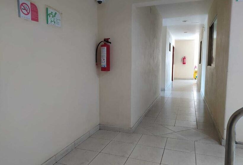 Отель Express Inn Juchitan