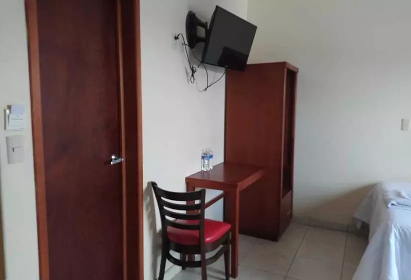 Hotelli Express Inn Juchitan