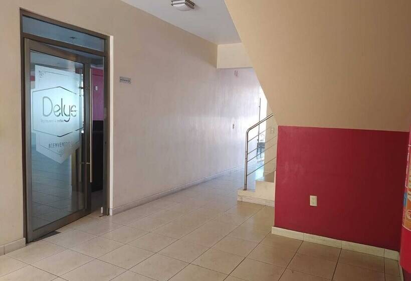 Отель Express Inn Juchitan