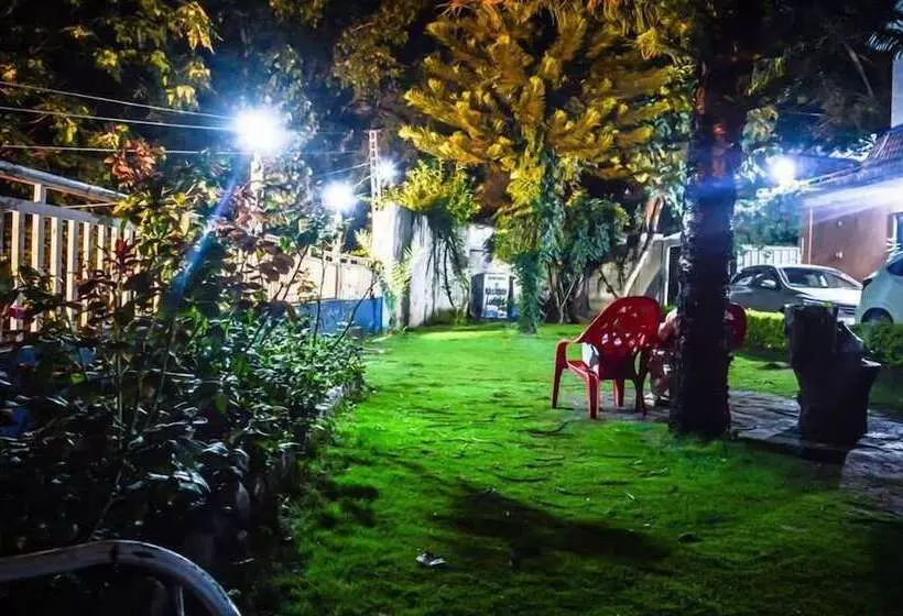 هتل Kashmir Lodge