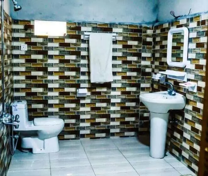 هتل Kashmir Lodge