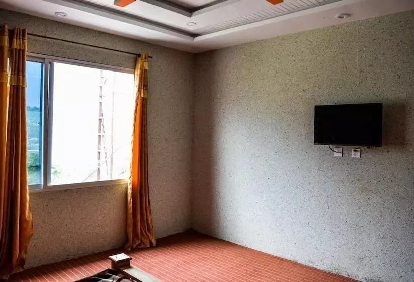 هتل Kashmir Lodge