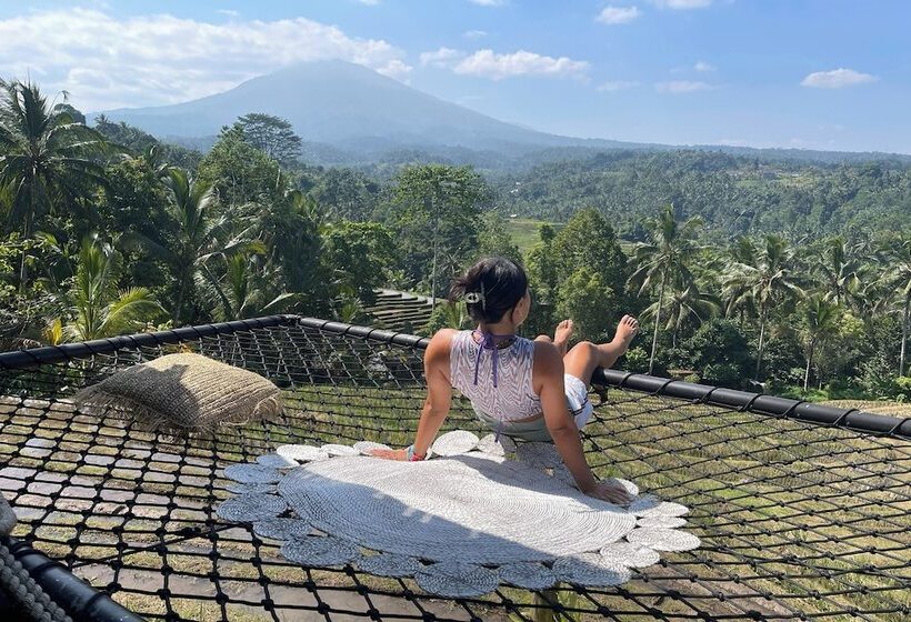 فندق Kts Kubu Tepi Sawah