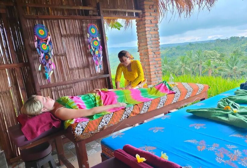 فندق Kts Kubu Tepi Sawah