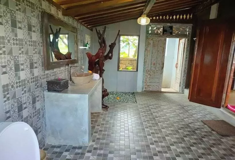 ホテル Kts   Kubu Tepi Sawah