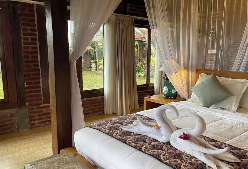 ホテル Kts   Kubu Tepi Sawah