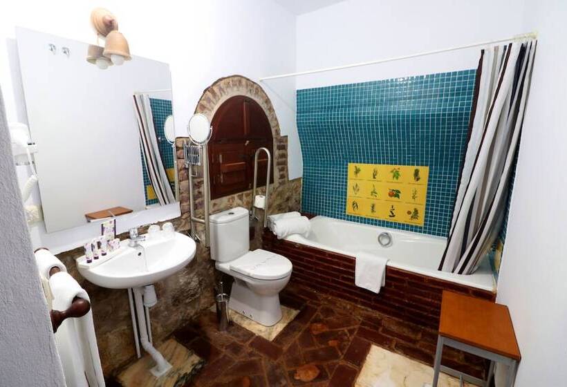 Hotel Monasterio Rocamador