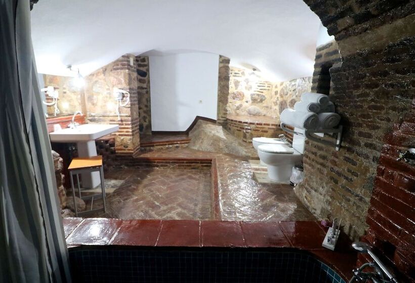 Hotel Monasterio Rocamador