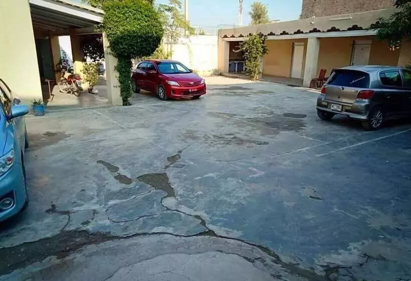 هتل Shahi Palace Guest House