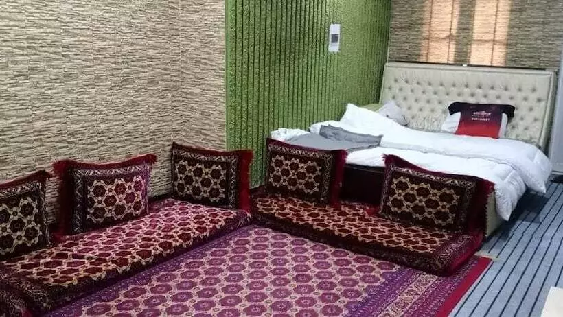 هتل Shahi Palace Guest House
