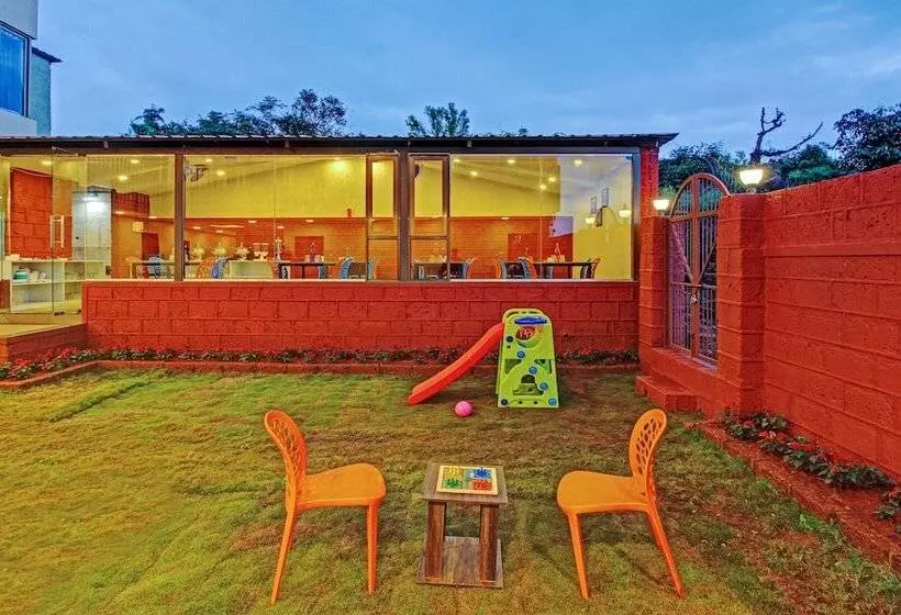 Hotelli Treebo Mountain Retreat Mahabaleshwar, 600 Mtrs From Lingmala Waterfall