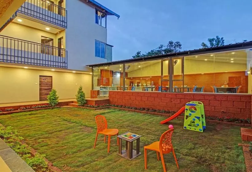 Hotelli Treebo Mountain Retreat Mahabaleshwar, 600 Mtrs From Lingmala Waterfall