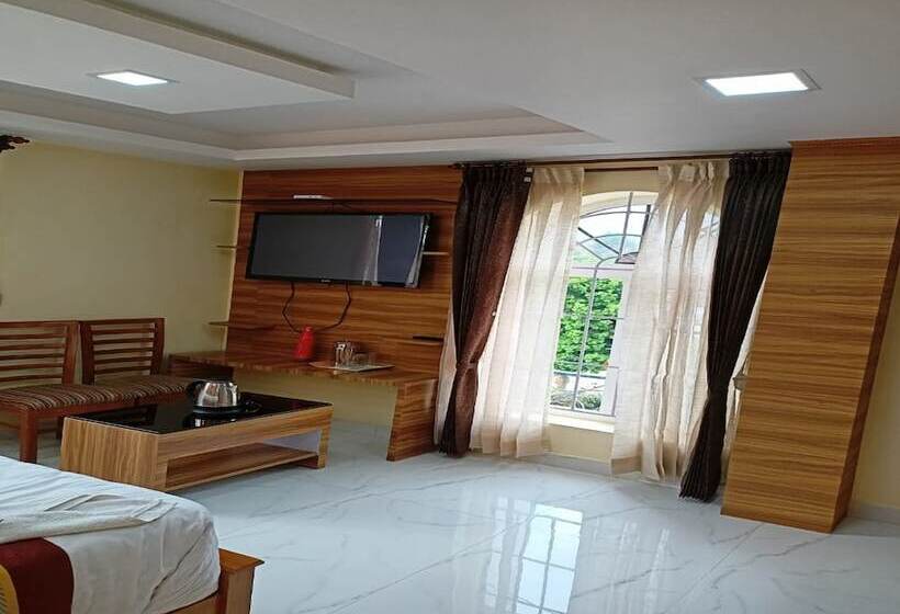 فندق Vasantham Palace