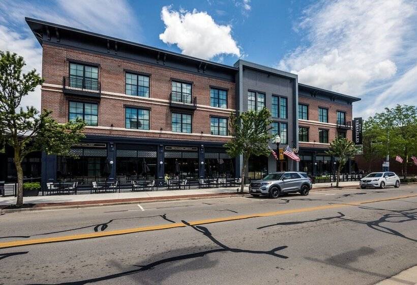 Отель Versailles