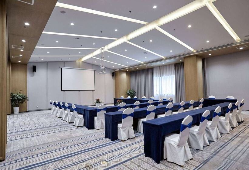 Howard Johnson By Wyndham Tianxiaqiguan Hotel Xingwen