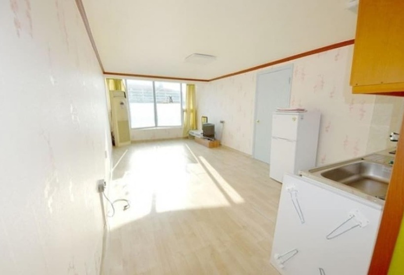 Hwaseong J House Pension