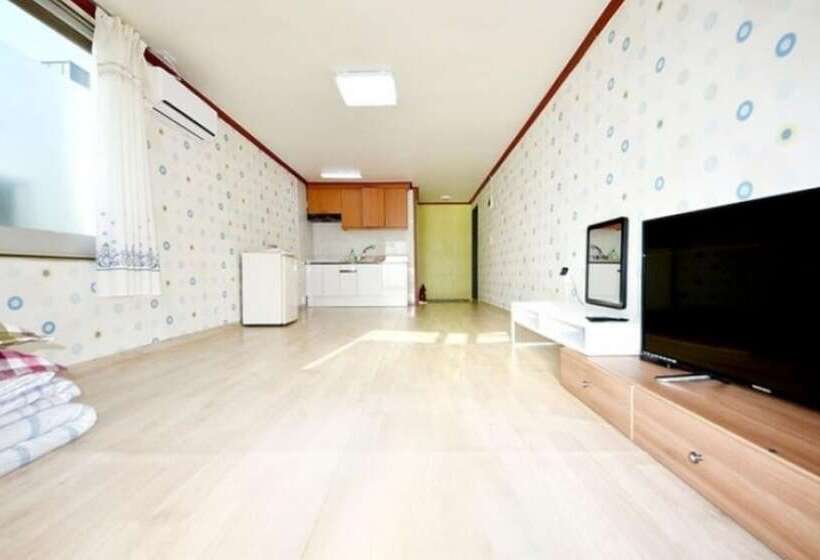 Hwaseong J House Pension