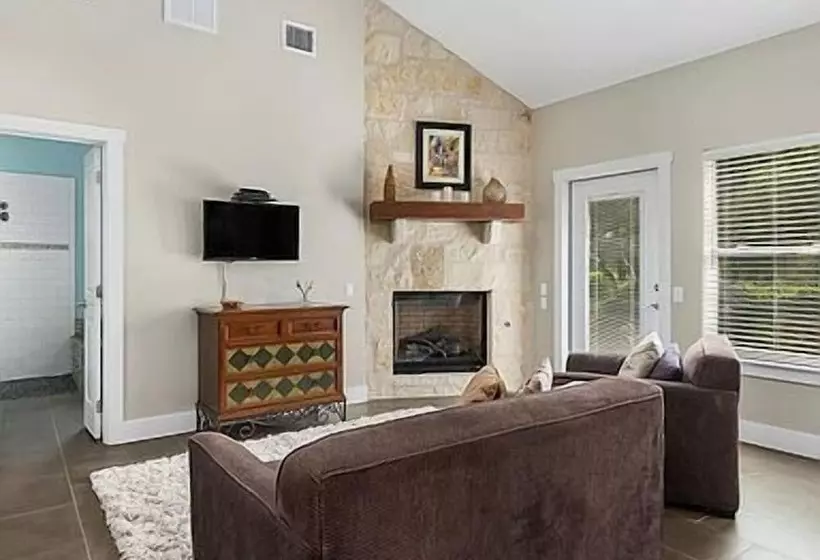 Luxury Cottage W/viewsfireplacespa Bath