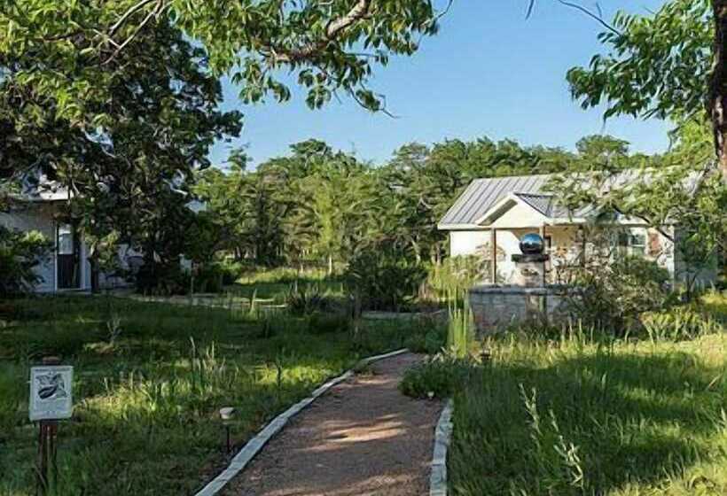 Luxury Cottage W/viewsfireplacespa Bath