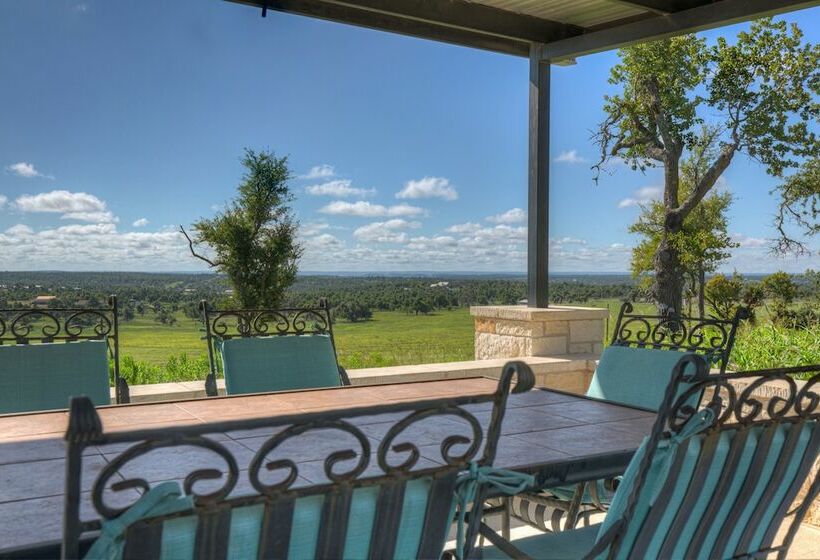 Luxury Cottage W/viewsfireplacespa Bath