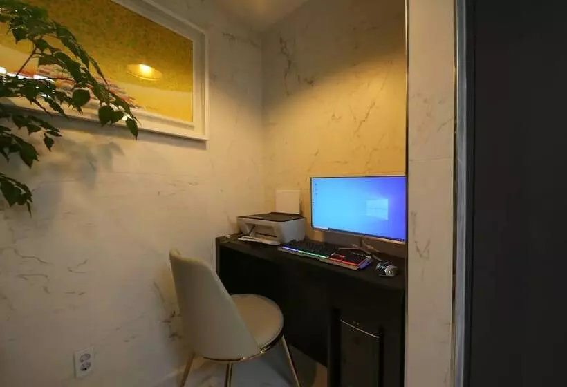 モーテル Gunsan Hotel Withus