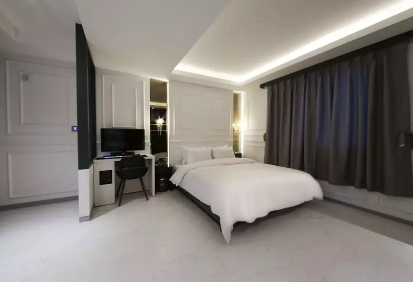 モーテル Gunsan Hotel Withus