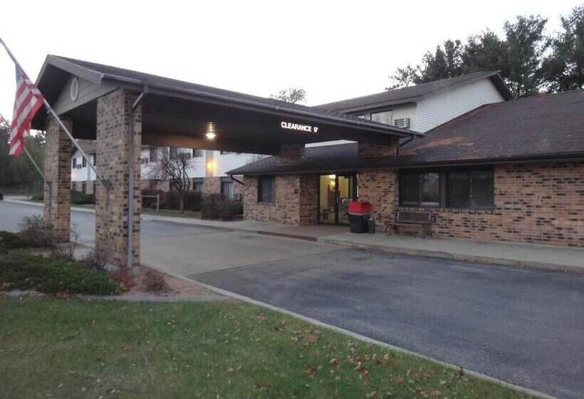 فندق على الطريق Wautoma Inn