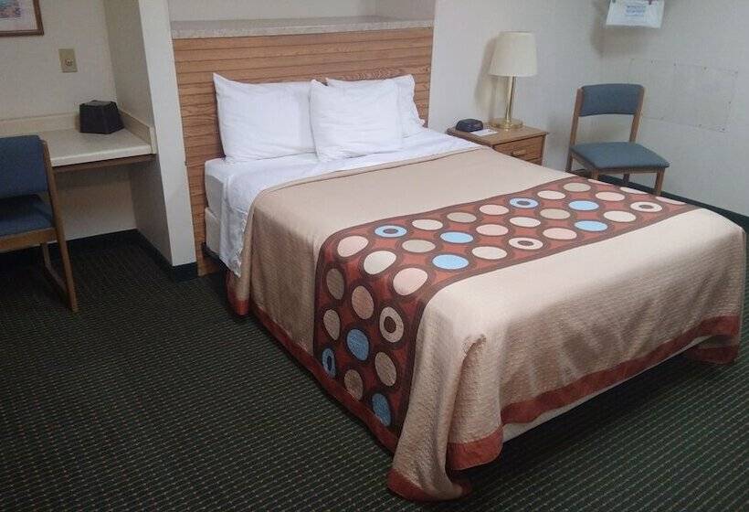 فندق على الطريق Wautoma Inn