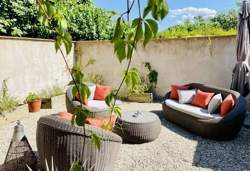 Majatalo Le Domaine De La Tuilerie   Gîte De Charme En Bord De Rivière Avec Piscine