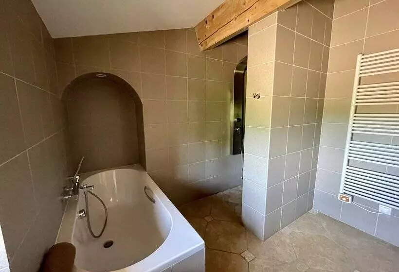 Majatalo Le Domaine De La Tuilerie   Gîte De Charme En Bord De Rivière Avec Piscine